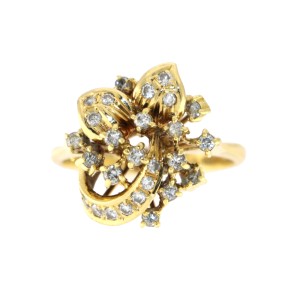 English Diamond Ring (Pre-Owned)