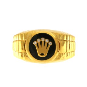 22ct Gold Crown Ring | Size W 1/2