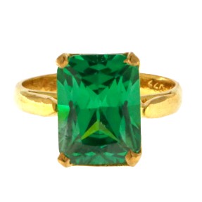 22ct Gold Emerald Ring | Size M